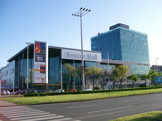 Các điểm mua sắm nhộn nhịp tại Zagreb, Croatia- Ảnh 3.
