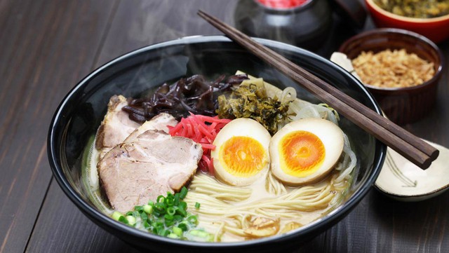 Món ăn đặc trưng của Nhật Bản từ sushi tới rau chiên hay món mì đậm vị- Ảnh 3.