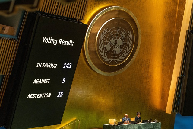 Đại hội đồng Liên Hiệp Quốc thông qua nghị quyết quan trọng về Palestine- Ảnh 1. Kết quả bỏ phiếu nghị quyết về người Palestine tại Đại hội đồng LHQ ngày 10.5
