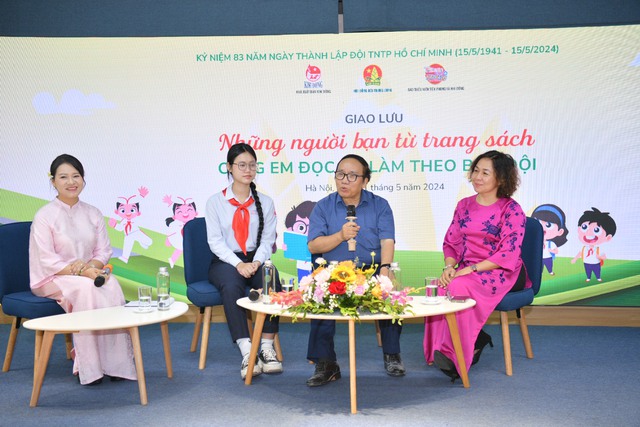 Nhà thơ Trần Đăng Khoa giao lưu với các đội viên nhận giải thưởng Kim Đồng - Ảnh 3.