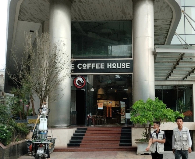 The Coffee House chi nhánh Thái Hà (Q.Đống Đa, Hà Nội) thông báo tạm ngừng hoạt động để sửa chữa từ 7 giờ ngày 9.5