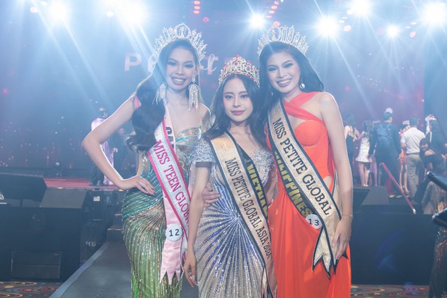 Miss Petite Global Asia 2024 gọi tên Á hậu thấp nhất lịch sử của Việt Nam là Lê Trang Ngân (người đứng giữa)