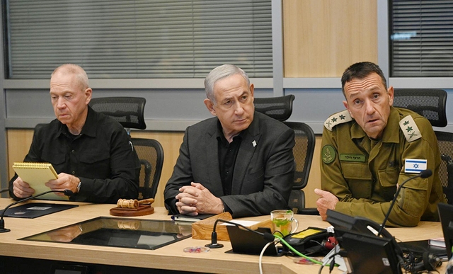 Từ trái sang: Bộ trưởng Quốc phòng Yoav Gallant, Thủ tướng Benjamin Netanyahu và Tổng tham mưu trưởng Herzi Halevi