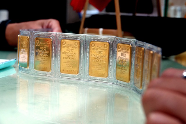 Qua 8 phiên đấu thầu vàng, tổng lượng vàng trúng thầu là 35.100 lượng
