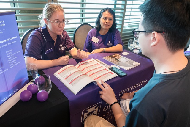 ĐH Queensland hiện thí điểm tuyển thẳng học sinh Việt Nam từ tất cả trường THPT trên toàn quốc không phân biệt trường chuyên, trường thường