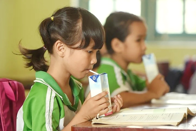 Tập đoàn TH là đơn vị tiên phong trong chương trình Sữa học đường Quốc gia