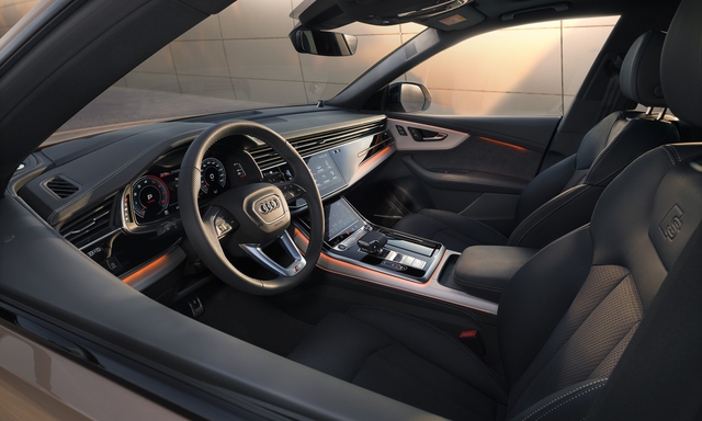 Cách bố trí các chi tiết nội thất Audi Q8 2024 không có nhiều thay đổi so với bản cũ