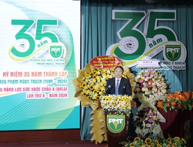 Phó chủ tịch UBND TP.HCM Dương Anh Đức phát biểu trong lễ kỷ niệm