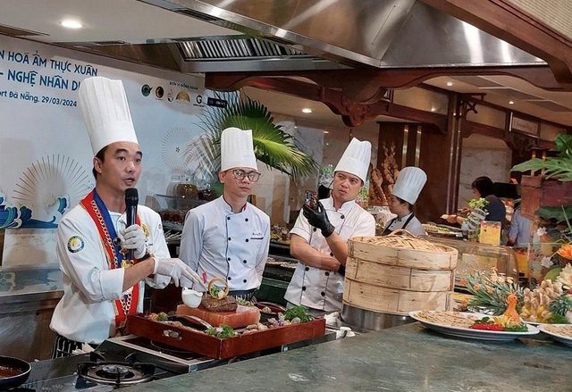 Trong một số món ăn các đầu bếp nổi tiếng Furama Resort Đà Nẵng chế biến có sự góp phần của những thổ sản chất lượng đến từ Tr'hy