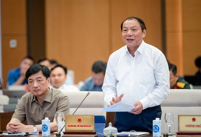 Bộ trưởng nói lý do cần đầu tư trung tâm văn hóa Việt Nam ở nước ngoài- Ảnh 2.