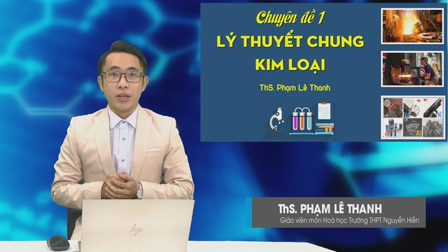 Bí quyết ôn thi tốt nghiệp THPT đạt điểm cao: Học nhanh lý thuyết hóa học- Ảnh 1. Thạc sĩ Phạm Lê Thanh, giáo viên Trường THPT Nguyễn Hiền (Q.11, TP.HCM), hướng dẫn ôn thi môn hóa