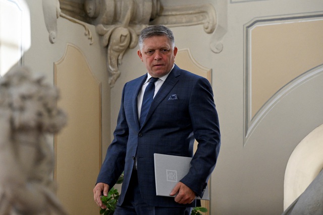NÓNG: Thủ tướng Slovakia Robert Fico bị bắn- Ảnh 3.