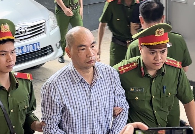 Bị tuyên 18 năm tù tội nhận hối lộ, cựu Bộ trưởng Nguyễn Thanh Long kháng cáo- Ảnh 4.