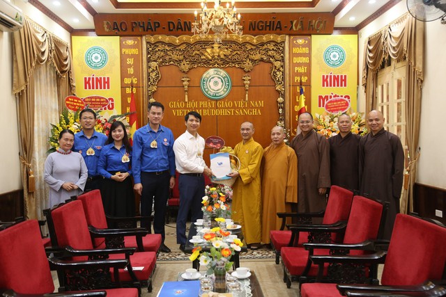 Anh Nguyễn Ngọc Lương chúc mừng Giáo hội Phật giáo Việt Nam