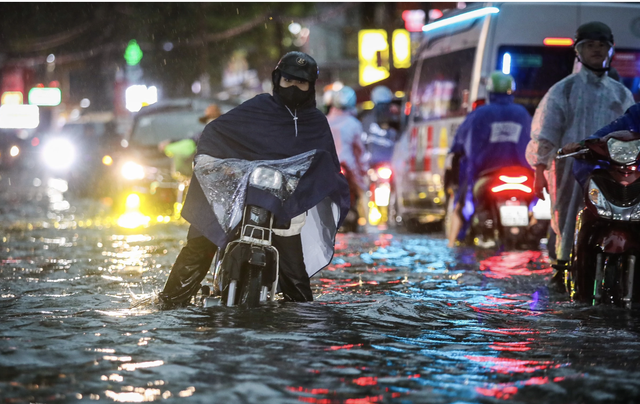 Tin tức thời tiết hôm nay 17.5.2024: Tây nguyên, Nam bộ mưa to