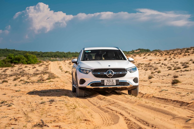 Mercedes-Benz GLC và AMG C 43 ưu đãi gói bảo hành chính hãng 5 năm- Ảnh 2.