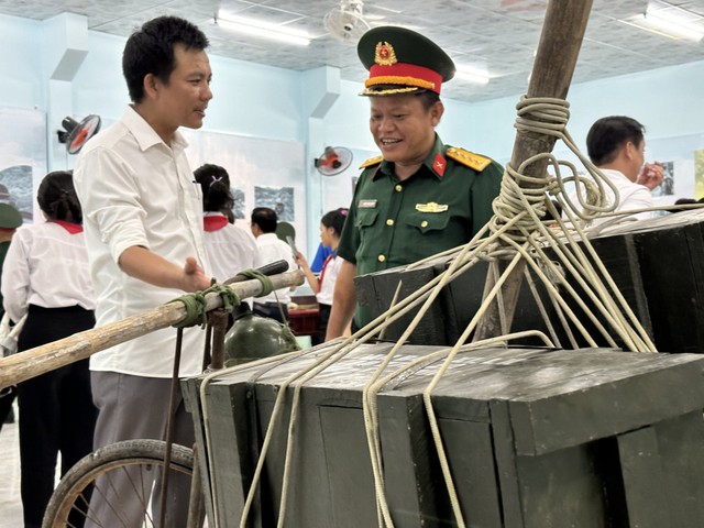 Chiếc xe thồ hàng đã đi vào lịch sử cùng tuyến đường Trường Sơn huyền thoại