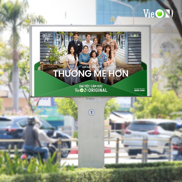 Với hàng chục tựa đề phim, show truyền hình mang thương hiệu VieON Original được sản xuất trong 4 năm qua, khán giả có thể khám phá và trải nghiệm đa dạng các cung bậc cảm xúc thông qua các tác phẩm mang tính độc bản, phù hợp với thị hiếu khán giả Việt