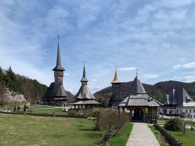 Các công trình kiến trúc tôn giáo độc đáo tại Romania- Ảnh 3.