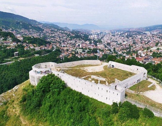 Trải nghiệm du lịch tại Sarajevo, thủ đô của Bosnia và Hercegovina- Ảnh 5.
