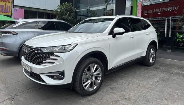 Xe hybrid Trung Quốc Haval H6 giảm 'thủng đáy', giá còn hơn 800 triệu đồng- Ảnh 1.