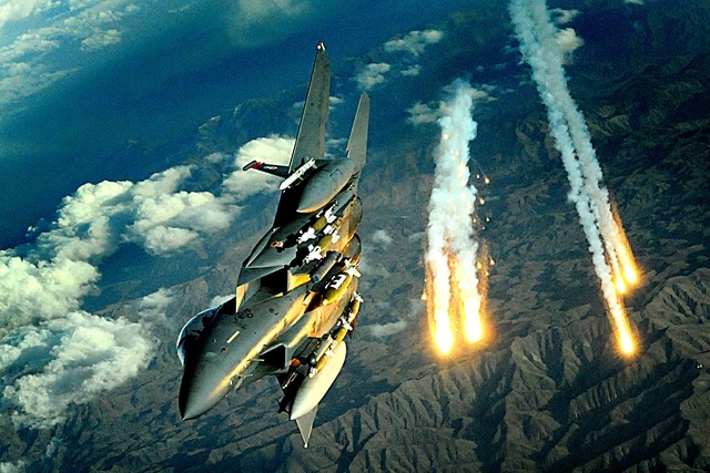 'Đại bàng chiến' F-15 chưa từng thua, Không quân Mỹ vẫn muốn cho nghỉ hưu sớm- Ảnh 1.