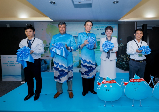 Tham dự sự kiện có lãnh đạo từ các cơ quan ban ngành, đại diện ban lãnh đạo từ Tập đoàn Suntory, ban lãnh đạo của Suntory PepsiCo Việt Nam và trưởng phụ trách chương trình Mizuiku từ nhiều quốc gia