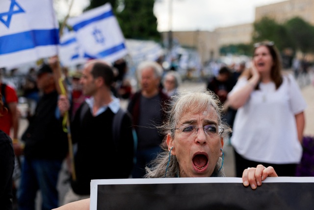 Người biểu tình tại Jerusalem ngày 1.5.2024phản đối chính phủ Israel vốn bất bình vì tình trạng các con tin ở Gaza chưa được giải cứu