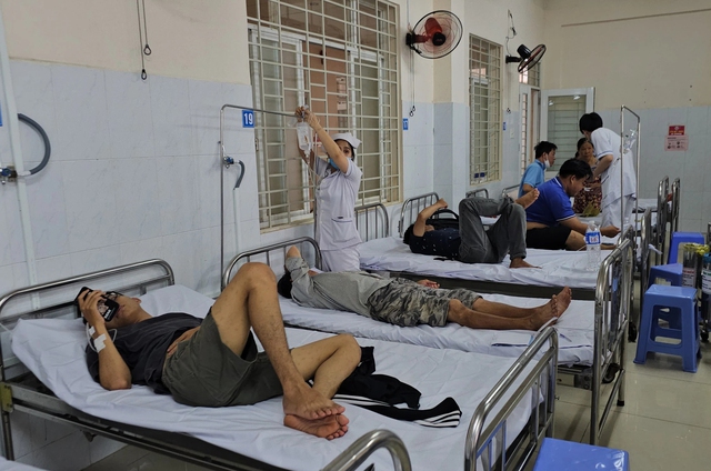 Do số lượng bệnh nhân bị ngộ độc nhập viện quá nhiều, Bệnh viện đa khoa khu vực Long Khánh đã lập mới 1 cơ sở để tiếp nhận