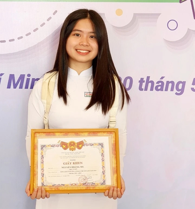 Em Nguyễn Hoàng My (học sinh lớp 11 xã hội 2) là top 6 giải cờ tướng vô địch trẻ thế giới 2023