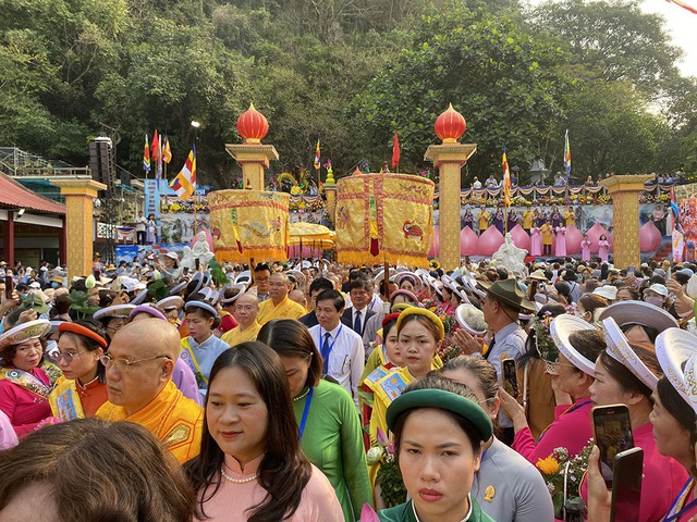 Lễ hội Quán Thế Âm - Ngũ Hành Sơn do UBND TP.Đà Nẵng tổ chức ngày càng tạo được sức hút với người dân, du khách