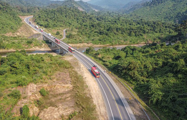 Cao tốc Cam Lộ - La Sơn đoạn đi qua địa phận tỉnh Thừa Thiên - Huế
