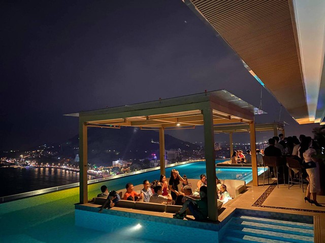 Bạn đã biết những rooftop cực xịn dành cho giới trẻ này tại Vũng Tàu?