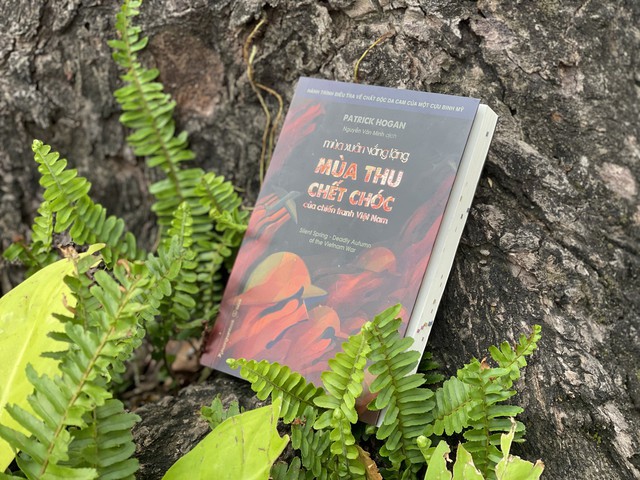 Sách Mùa xuân vắng lặng – Mùa thu chết chóc của chiến tranh Việt Nam