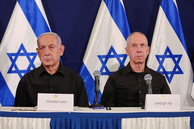Thủ tướng Israel Benjamin Netanyahu (trái) và Bộ trưởng Quốc phòng Israel Yoav Gallant