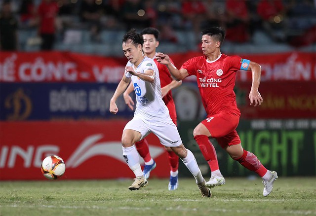 Nguyễn Văn Toàn cùng CLB Nam Định đứng trước cơ hội bứt phá trên bảng xếp hạng V-League 2023 - 2024