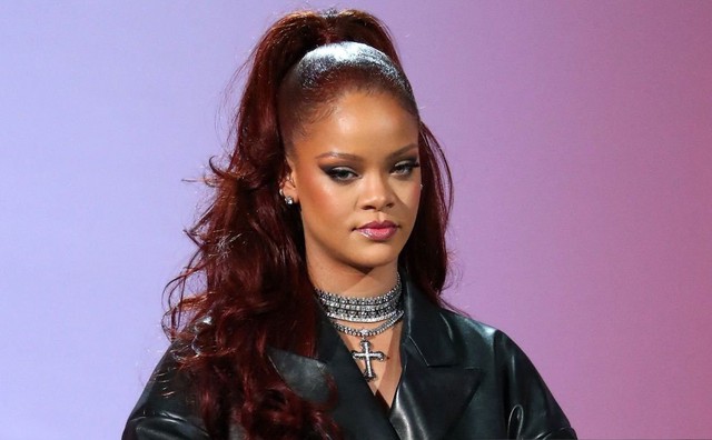 Rihanna vươn lên hàng tỉ phú thế giới nhờ kinh doanh trong lĩnh vực làm đẹp chứ không phải nhờ âm nhạc