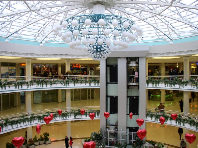 Điểm mua sắm nổi tiếng tại Belarus từ chợ truyền thống tới trung tâm thương mại- Ảnh 3.
