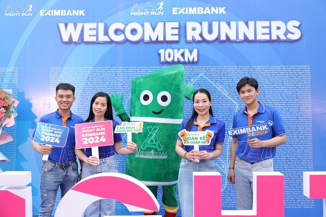 Bảo hiểm AAA đồng hành cùng giải chạy Ho Chi Minh City Night Run Eximbank 2024 - Ảnh 5.