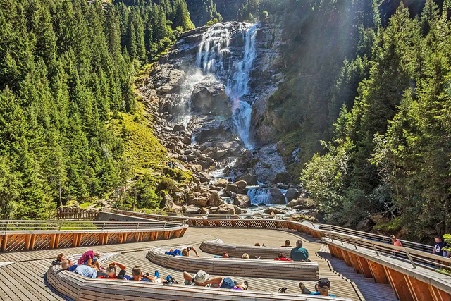 Chiêm ngưỡng 5 thác nước hùng vĩ tại Áo đẹp như tranh vẽ- Ảnh 4.
