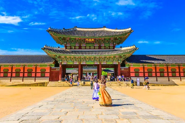 Lưu ngay 5 địa điểm 'check in' nổi tiếng tại Hàn Quốc vào mùa hè- Ảnh 1.