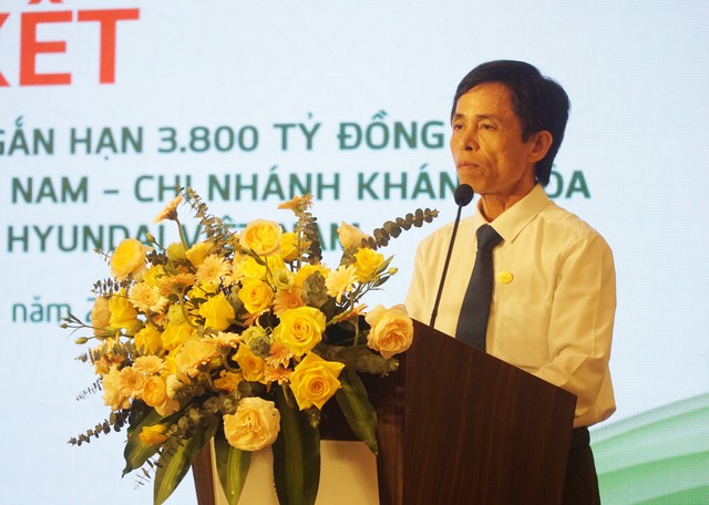 Ông Đỗ Trọng Thảo - quyền Giám đốc NHNN chi nhánh Khánh Hòa phát biểu tại buổi lễ