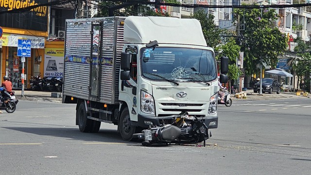 Liên tiếp xảy ra 2 vụ tai nạn khiến hai người bị thương nặng- Ảnh 3.