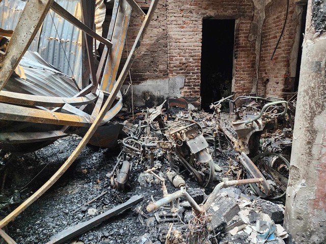 Vụ cháy nhà trọ 14 người chết: 2 vấn đề pháp lý công an sẽ điều tra- Ảnh 2.