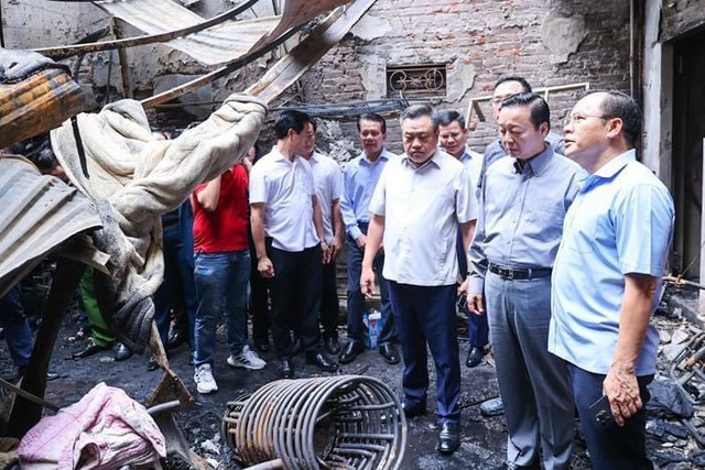 Chủ tịch Hà Nội chỉ đạo 'nóng' sau vụ cháy nhà trọ làm 14 người chết- Ảnh 1.