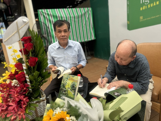 Nhà thơ Trương Nam Hương: 'Đọc Đới Xuân Việt, hiểu thêm dòng họ trâm anh thế phiệt'- Ảnh 7.