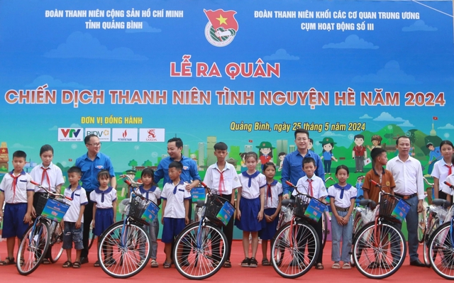 Quảng Bình khởi động chiến dịch tình nguyện hè, kéo dài đến hết tháng 8- Ảnh 2.