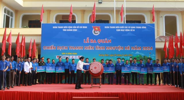 Quảng Bình khởi động chiến dịch tình nguyện hè, kéo dài đến hết tháng 8- Ảnh 1.