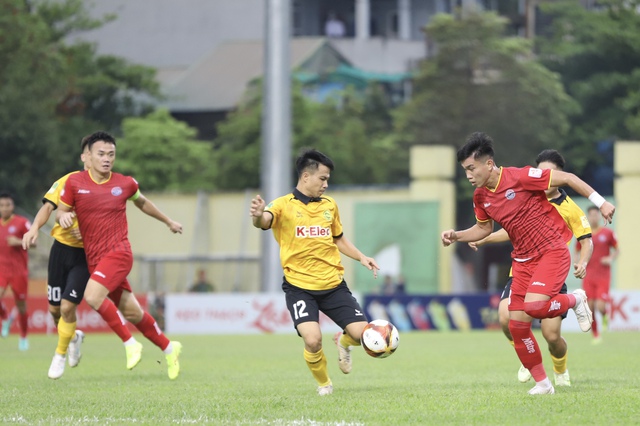 Phú Thọ xuống hạng nhì trước 3 vòng đấu, PVF-CAND có nguy cơ mất suất play-off- Ảnh 5.