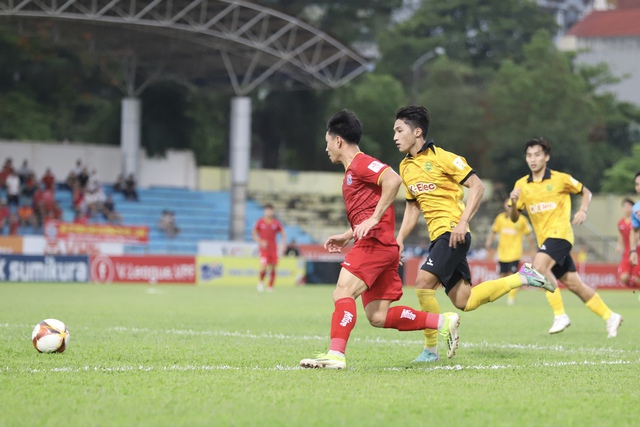 Phú Thọ xuống hạng nhì trước 3 vòng đấu, PVF-CAND có nguy cơ mất suất play-off- Ảnh 3.